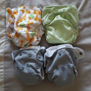 4 NB cloth diapers gender neutral